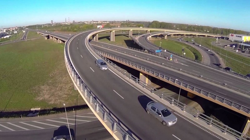 skirtingų lygių sankryžos