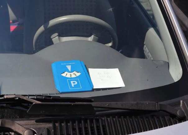 Stovėjimas ribotą laiką