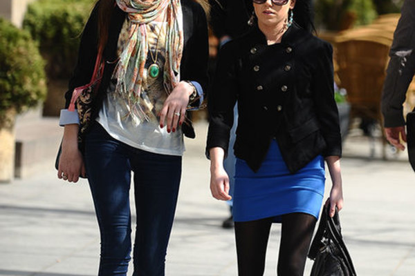 Pėstiesiems visada būtina įdėmiai stebėti atvažiuojančius automobilius ir elgtis atsakingai