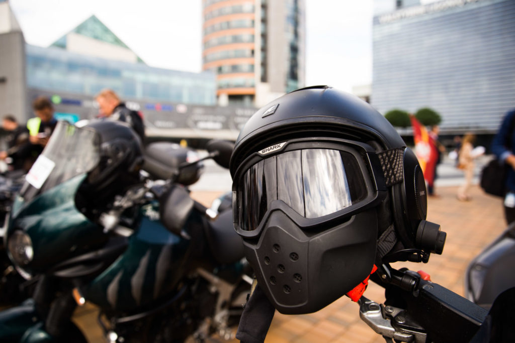 Saugos priemonės važiuojant motociklu