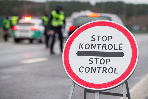 Kelio ženklas 321. Kontrolė