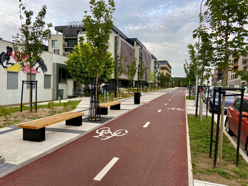 Kur leidžiama važiuoti dviračiu?