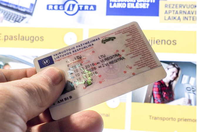Kiek laiko užtrunka gauti vairuotojo pažymėjimą po sėkmingai išlaikyto egzamino? 