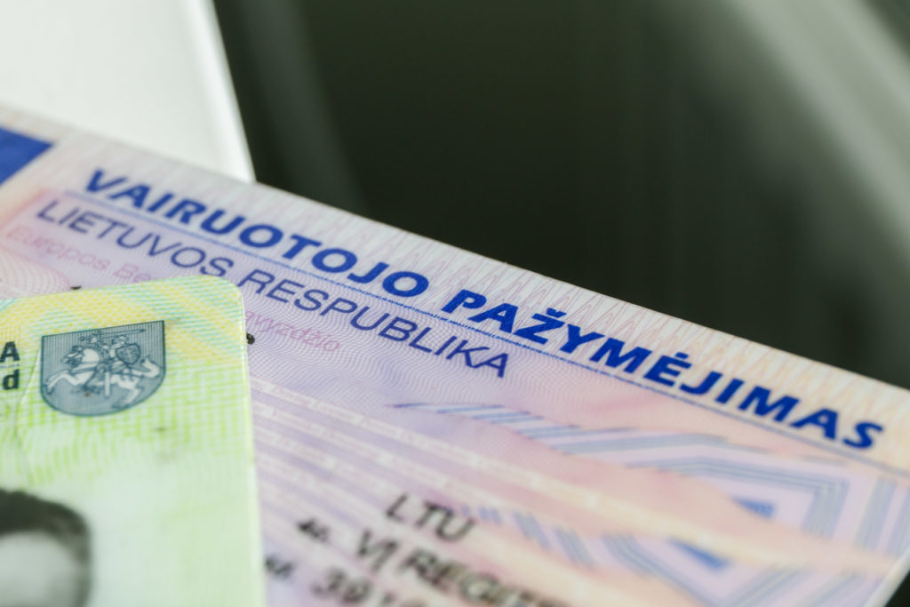 Vairuotojo pažymėjimo galiojimas bus susietas su vairuotojų sveikatos medicininės pažymos galiojimu