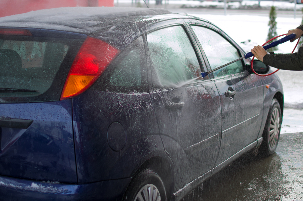 Kaip plauti automobilį žiemos metu?