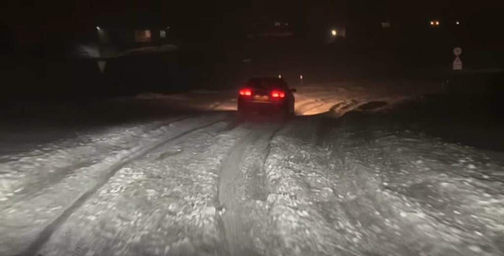 Posūkyje, daug kas priklauso nuo greičio